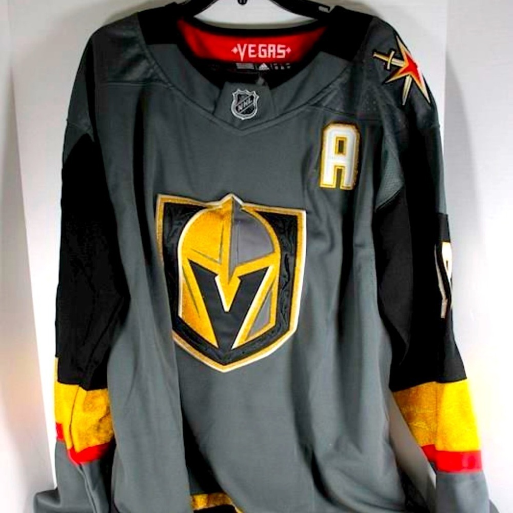 Vegas Golden Knights Jersey Size 60 Neal #18 NWT Adidas New Condition VGK Gray - Picture 3 of 14